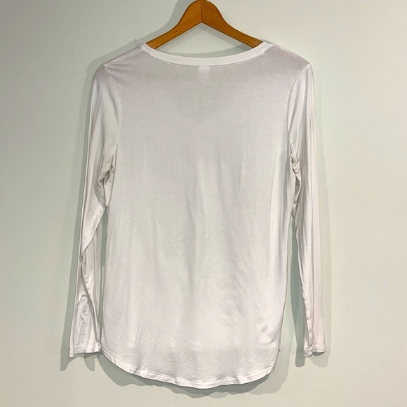 OLD NAVY Luxe Long Sleeve V-Neck Shirt White Basic Classic Women’s Small - Picture 2 of 6